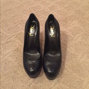 YSL tribtoo black pump